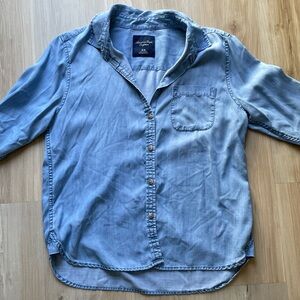 American eagle button down shirt